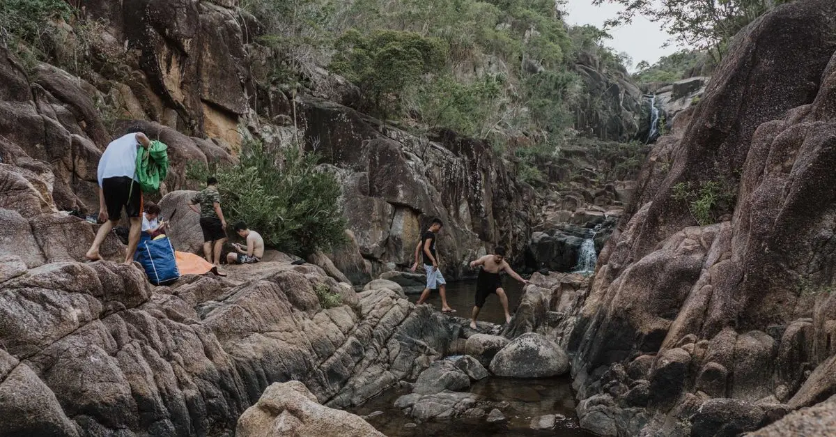 Les meilleures astuces pour réussir votre sortie en canyoning adapté PMR
