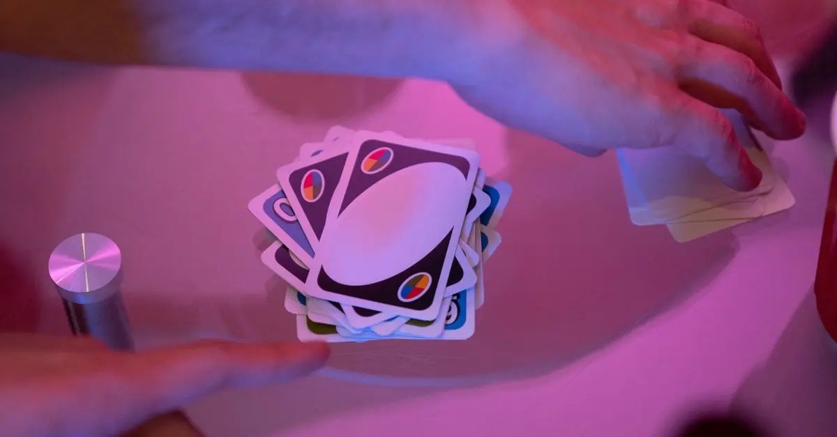 Ciekawe gry karciane, które warto mieć w swojej kolekcji