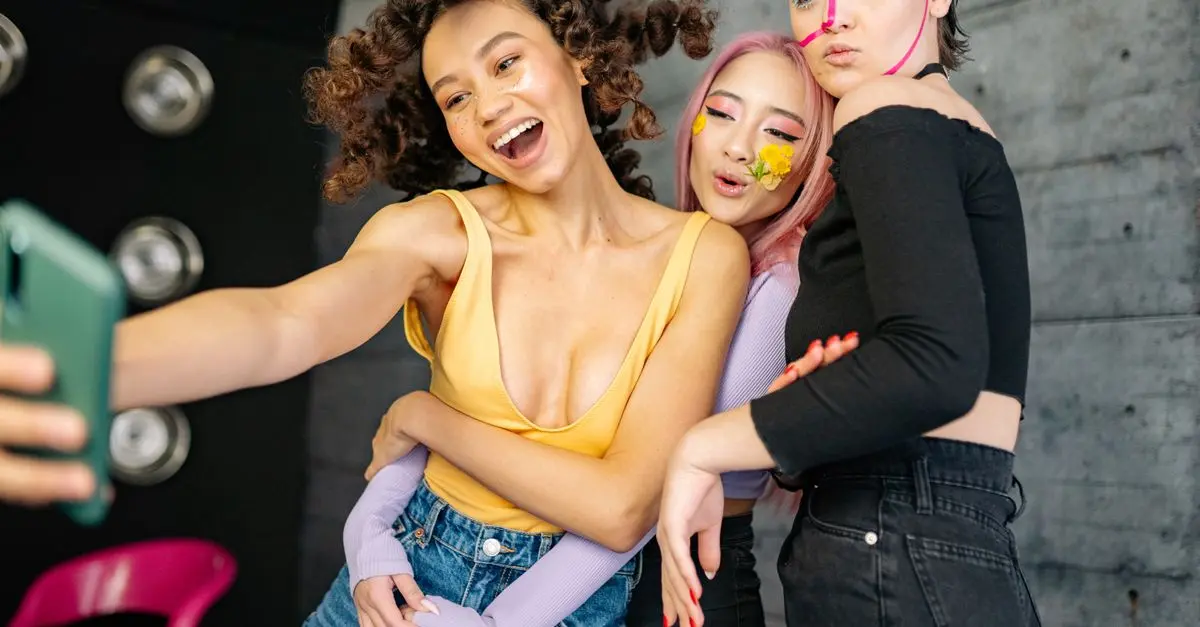 How to Craft a Unique Influencer Identity That Stands Out