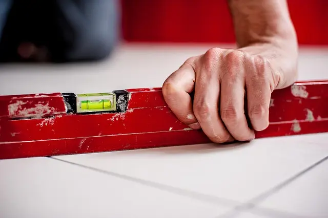 7 Qualités Indispensables d'un Carreleur Expert