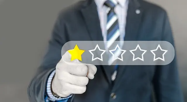 Comment Évaluer la Fiabilité des Avis en Ligne Efficacement