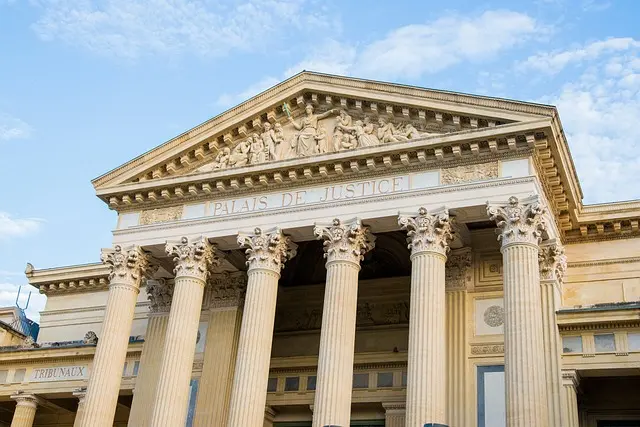 Guide du procès équitable : vos droits expliqués