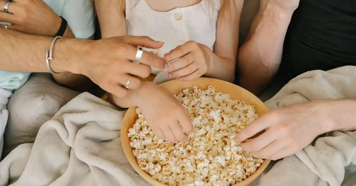 Cómo organizar la mejor noche de películas en casa