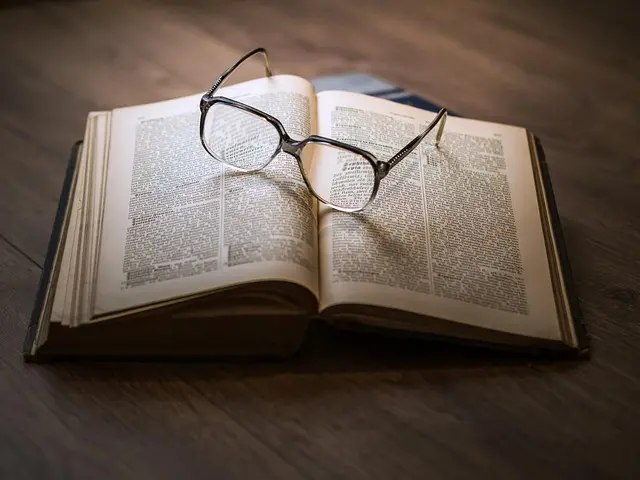 Comment évaluer la valeur d'un objet ancien efficacement