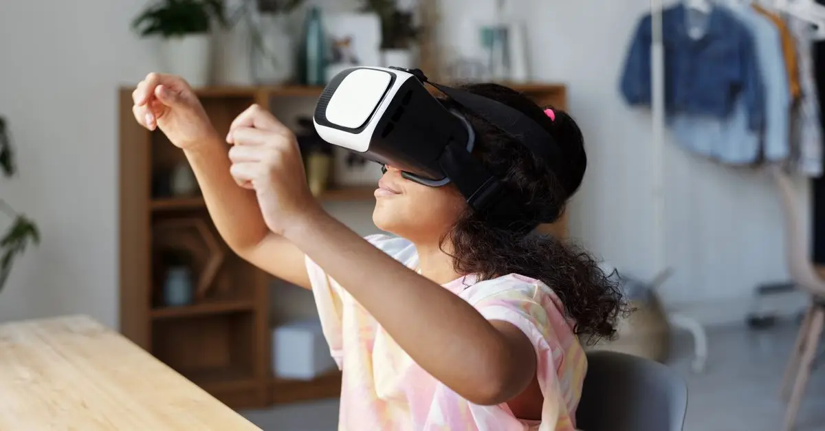 Cómo integrar la realidad aumentada en la educación virtual