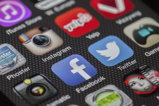 Les enjeux de la désinformation sur les réseaux sociaux