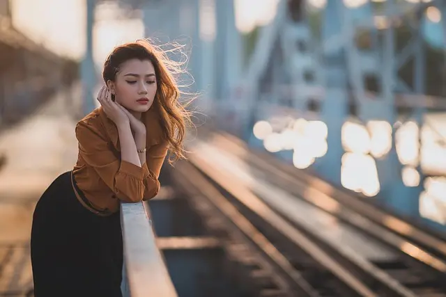 Comment choisir le tailleur chic idéal pour chaque femme