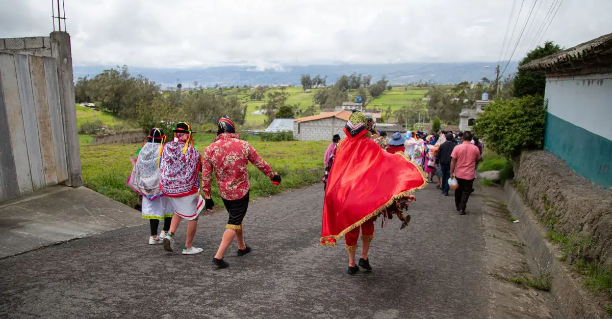 Exploring the Best Ways to Discover Unique Cultures Around the World