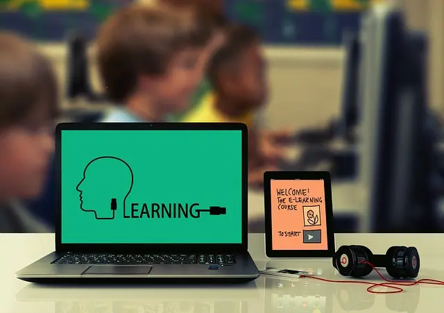 Cómo seleccionar la mejor herramienta de e-learning para tu negocio