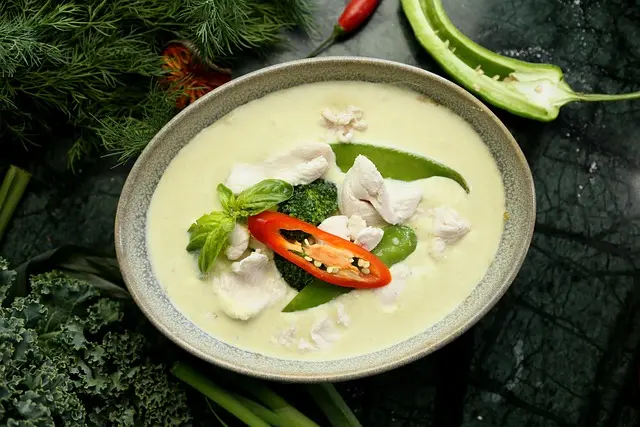 L'Art de Préparer une Soupe de Poissons Bretonne Authentique