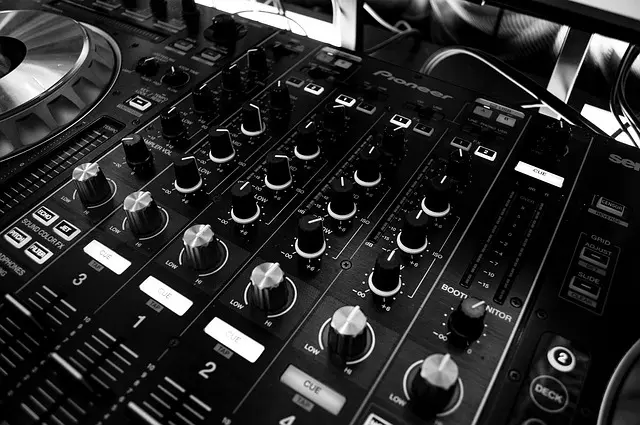 Les Nouveaux Équipements Audio à Avoir pour un Meilleur Streaming
