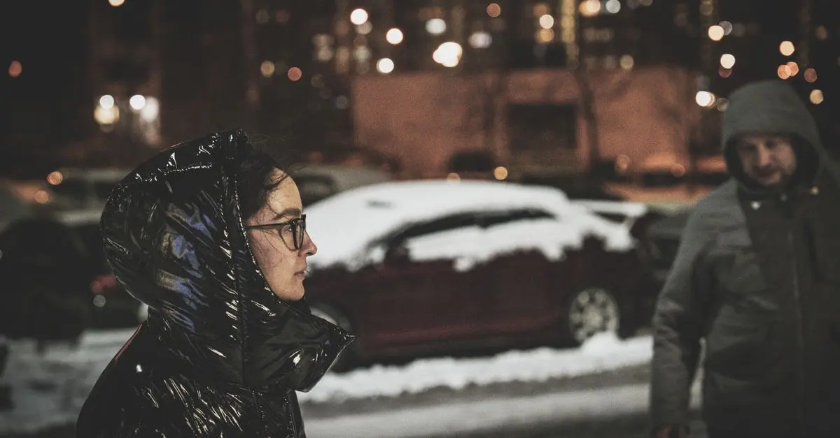 Cómo Elegir la Chaqueta Perfecta para el Clima Frío