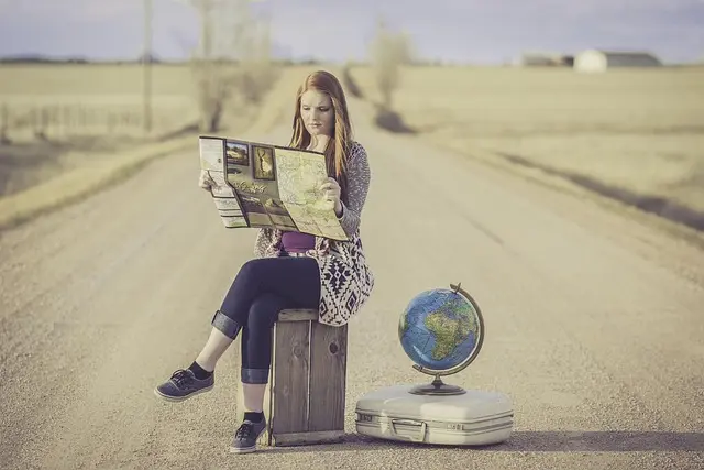 Les Meilleures Astuces pour Voyager Loin avec un Petit Budget